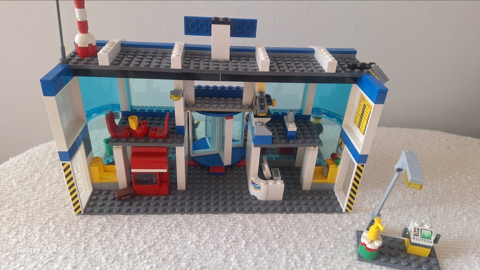 LEGO City Vliegveld 3182 -, Ophalen of Verzenden, Zo goed als nieuw, Overige merken