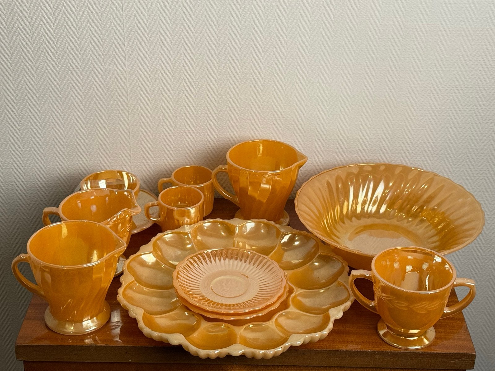 Vintage Perzisch Oranje Glas Servies Set, Antiek en Kunst, Ophalen of Verzenden