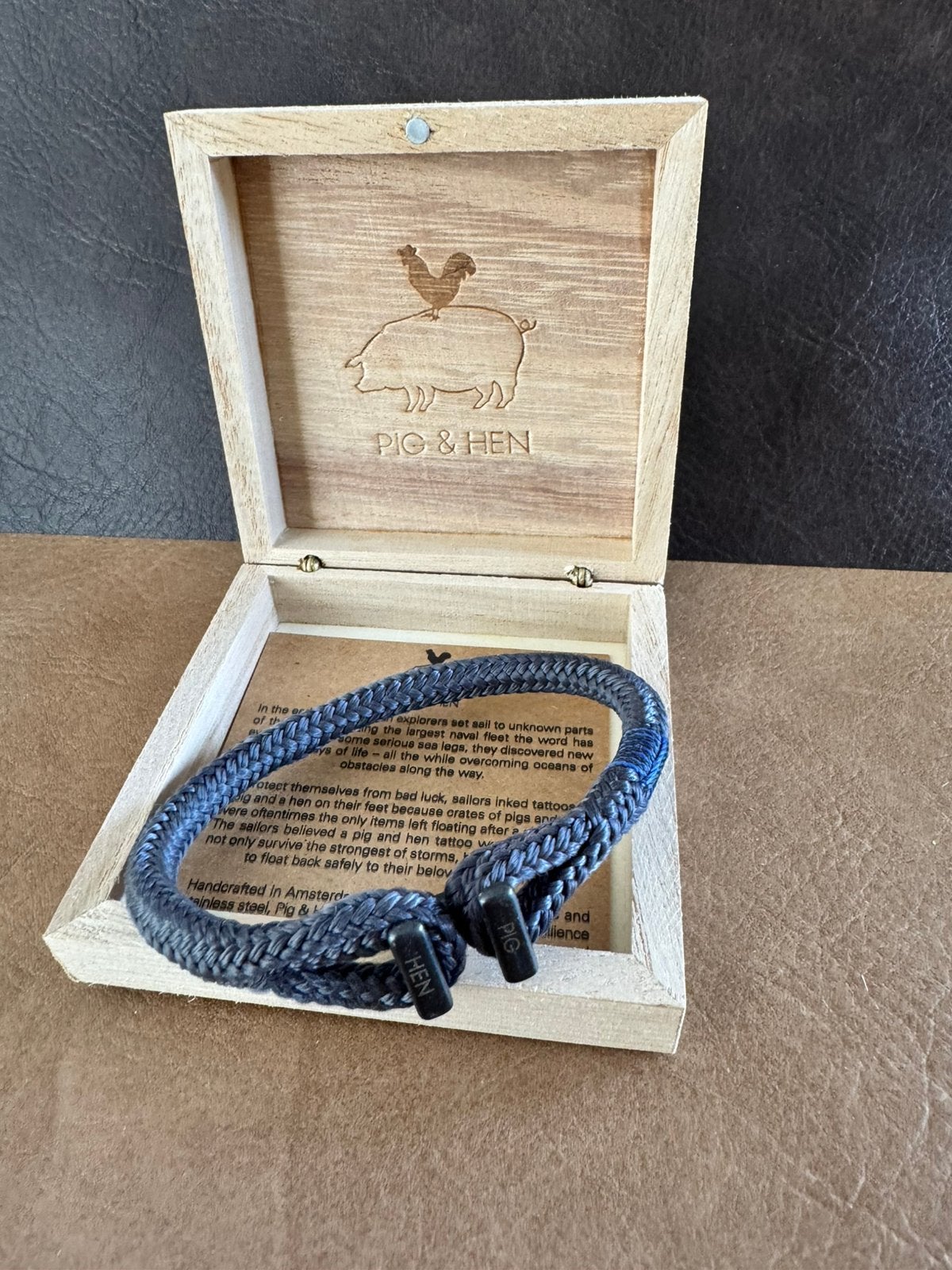 Pig & Hen Icy Ike, Ophalen of Verzenden, Zo goed als nieuw, Blauw, Leer