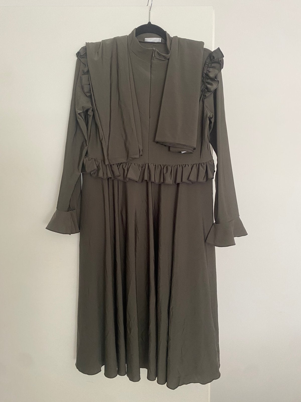 burkini 3 delig legging en een bijpassende hoofddoek L/XL, Kleding | Dames, Badmode en Zwemkleding, Ophalen, Zo goed als nieuw