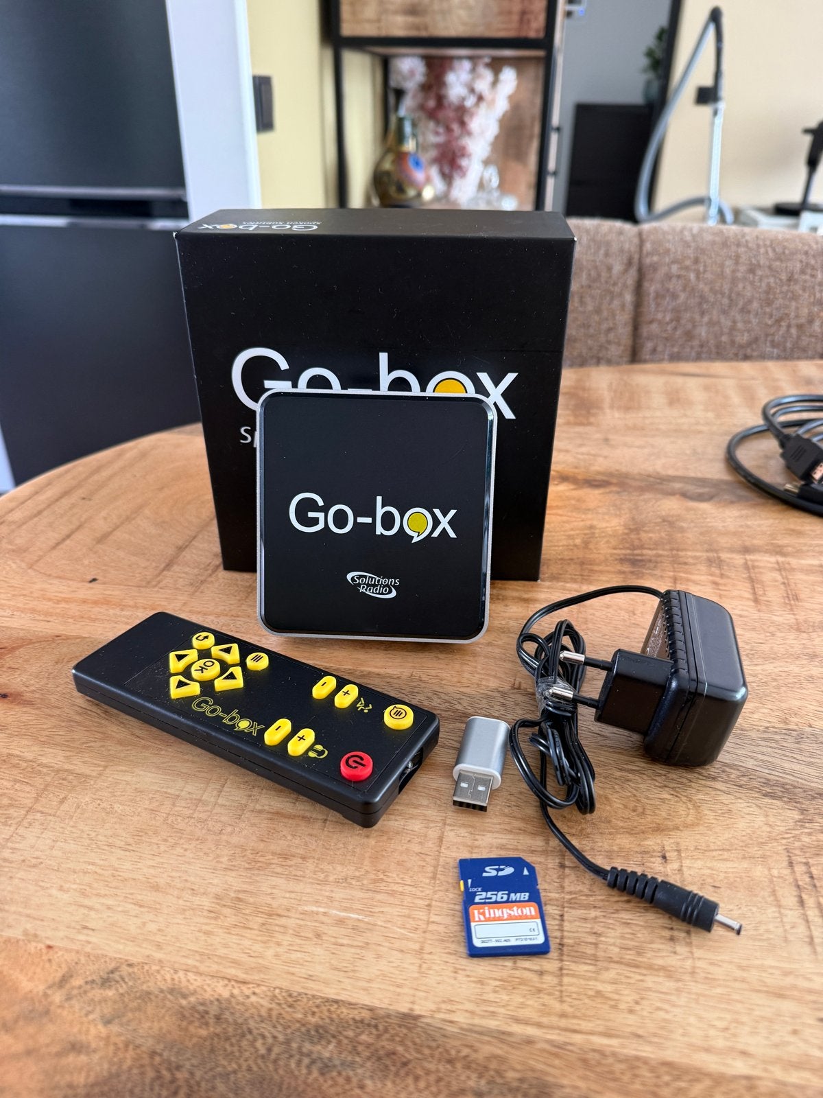Solutions Radio Go-box – Spoken Subtitles – compleet in doos, Ophalen of Verzenden, Zo goed als nieuw, Decoder