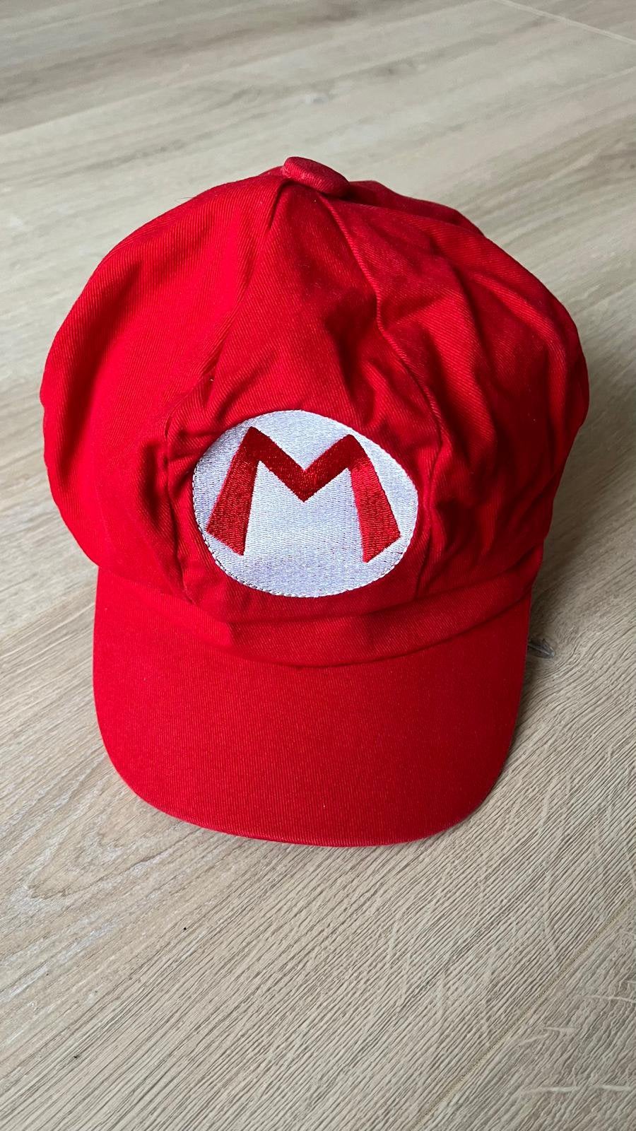Mario Bros pet, Ophalen of Verzenden, Zo goed als nieuw, Jongen of Meisje, Pet