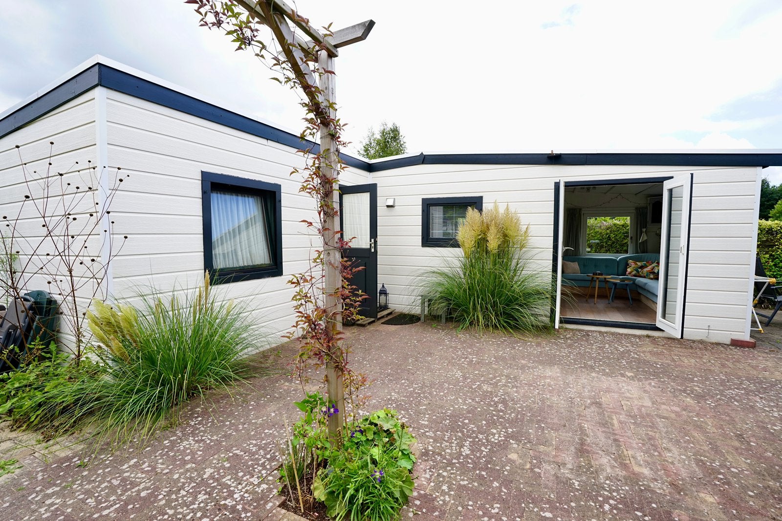 Knus en gerenoveerd L-chalet te koop! (2 slk). Zonder plek, Caravans en Kamperen, Stacaravans, Tot en met 2