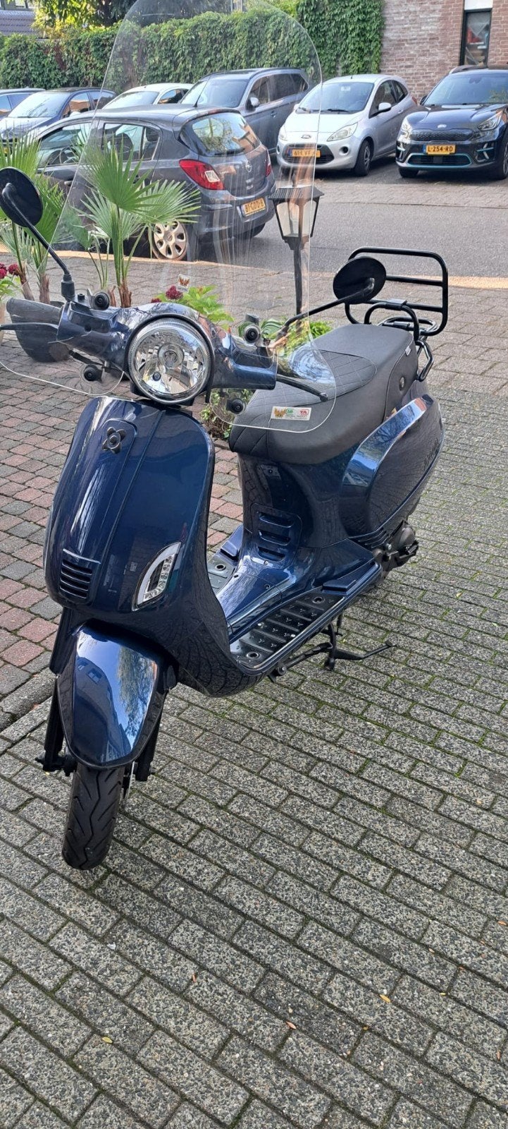 AMG VX50 Scooter - Zo goed als nieuw, slechts 2500 km, Fietsen en Brommers, Zo goed als nieuw, Benzine, Ophalen, Overige merken