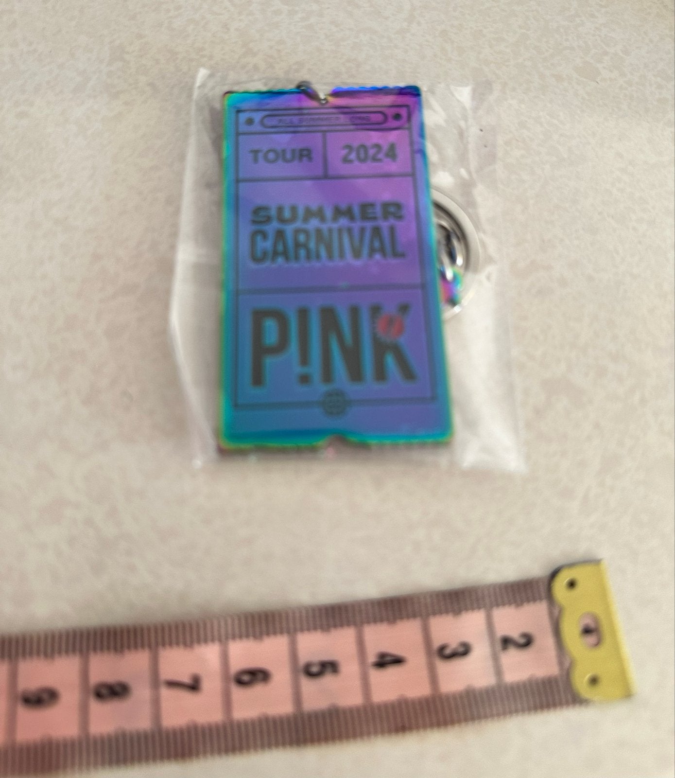 Sleutelhanger Pink summer carnival 2024, Tickets en Kaartjes, Eén persoon