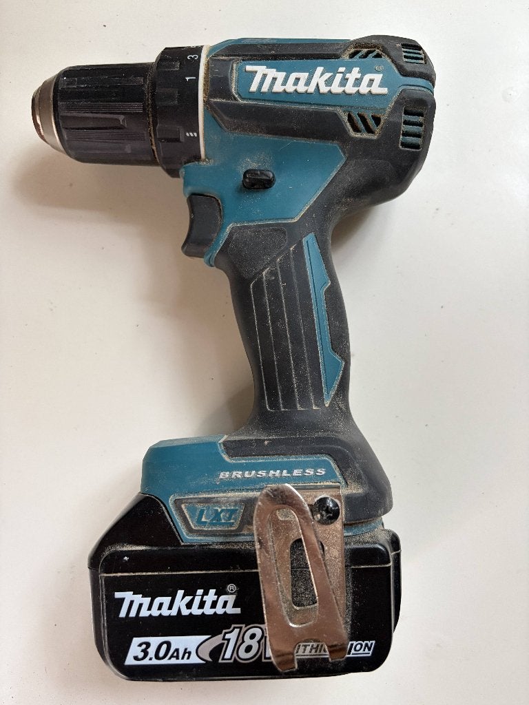 Makita DDF485 Accuboormachine 18V met 3.0Ah accu