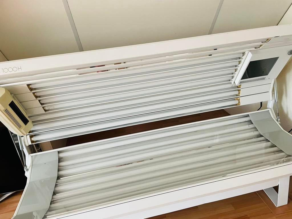 Zonnebank Alisun 1000B - Gebruikt, sandwich model, Witgoed en Apparatuur, Zonnebanken en Gezichtsbruiners, Ophalen, Gebruikt, Zonnebank dubbelzijdig