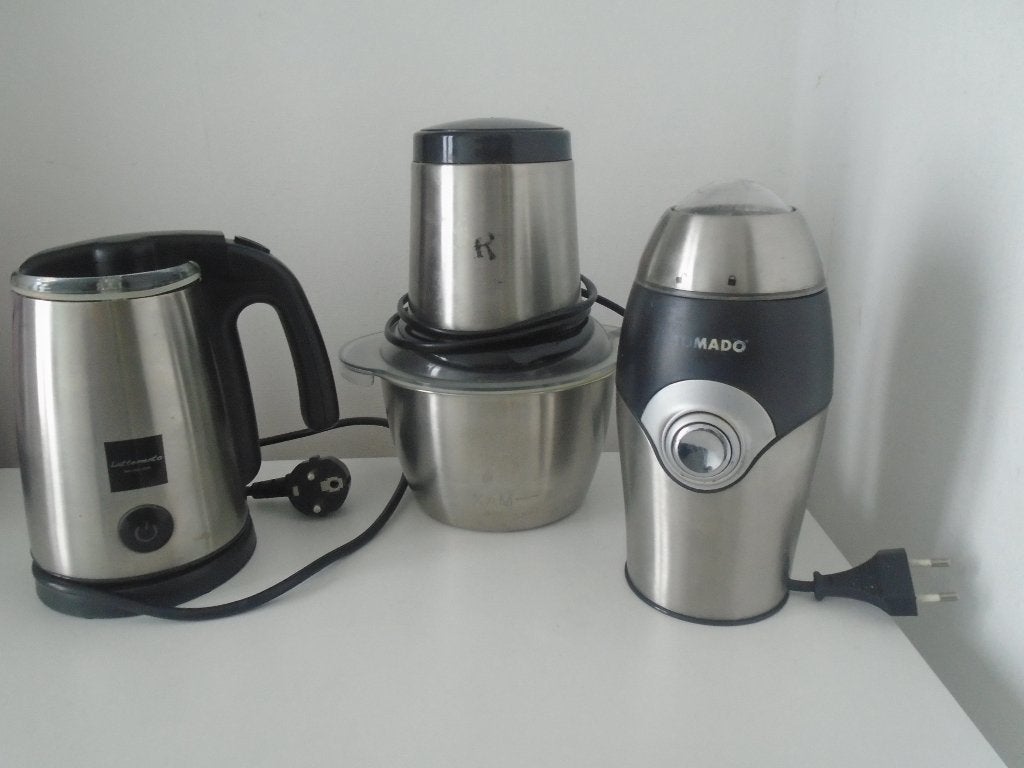 3x Keuken apparaten Hakmolen Melkopschuimer Kruidenmolen, Minder dan 1 liter, Verzenden, Gebruikt, 3 snelheden of meer
