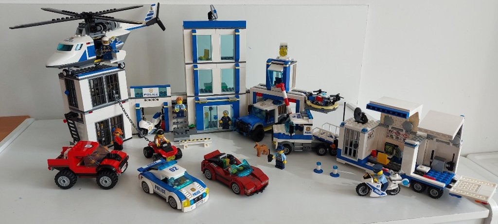 Lego Politiesets: Bureau + helikopter + veel voertuigen, City, Inclusief instructies, Lego, Ophalen of Verzenden