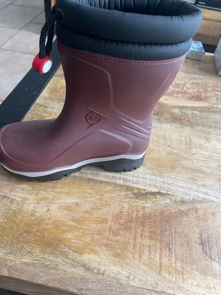 Dunlop regenlaarzen voor kinderen zijn gevoerd  maat 28, Jongen of Meisje, Nieuw, Ophalen of Verzenden, Laarzen