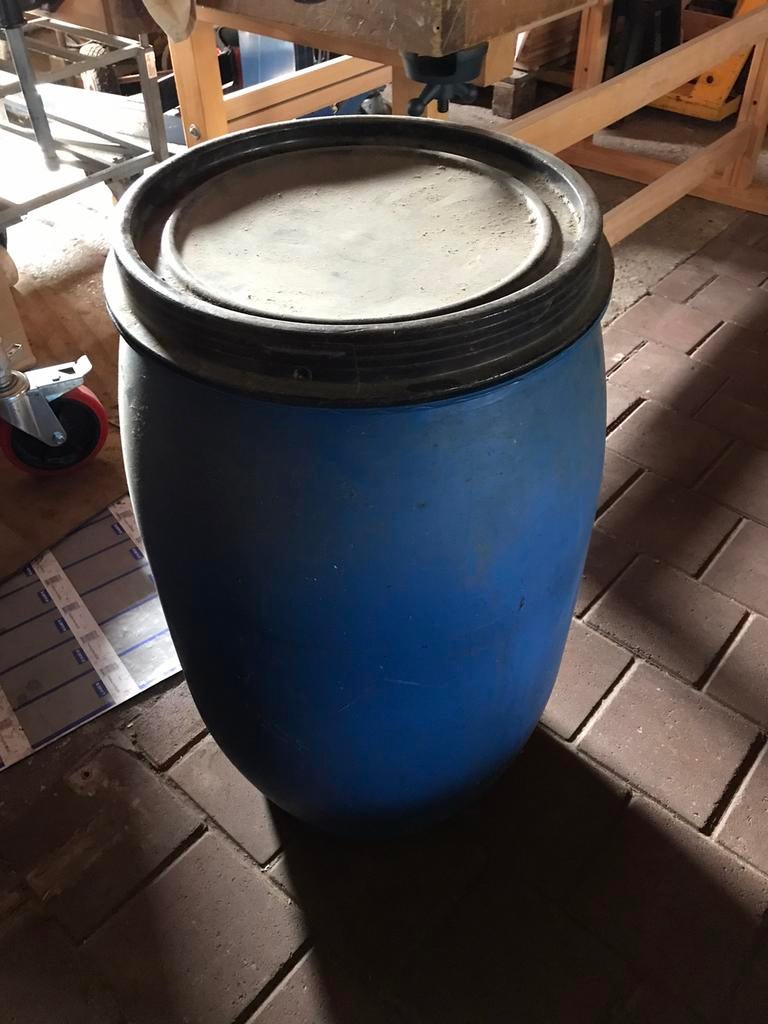 Kunststof ton 120 liter blauw, zwart | Vat met klemdeksel, Dieren en Toebehoren, Ophalen, Vee