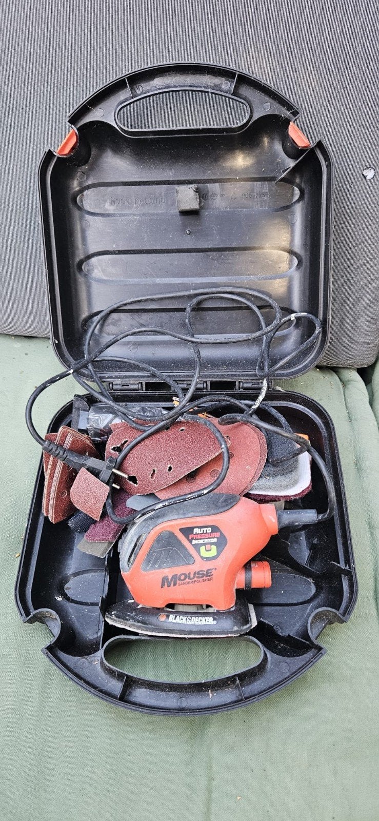 Black & Decker Mouse schuurmachine met accessoires, Ophalen of Verzenden, Gebruikt, Minder dan 600 watt, Overige typen