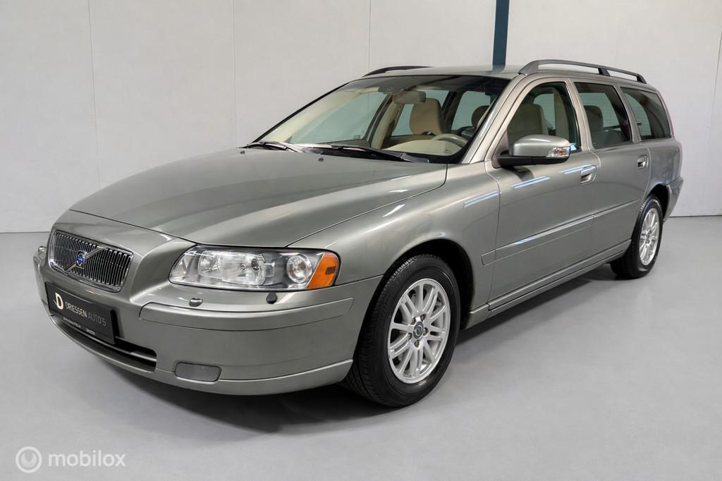 Volvo V70 2.4 Momentum, Auto's, Volvo, Voorwielaandrijving, Geïmporteerd, 750 kg, 5 cilinders