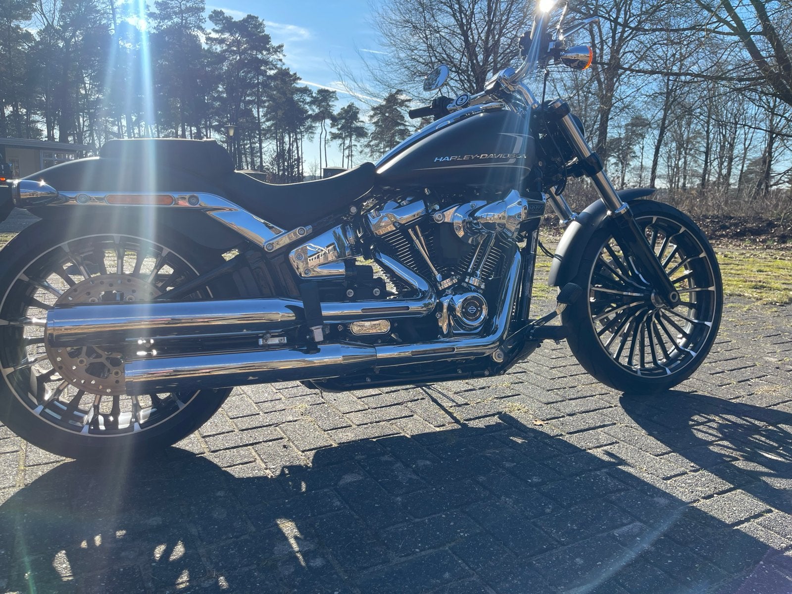 Origineel Uitlaatsysteem Harley Davidson Breakout 2024, Motoren, Onderdelen | Overige, Gebruikt, Ophalen