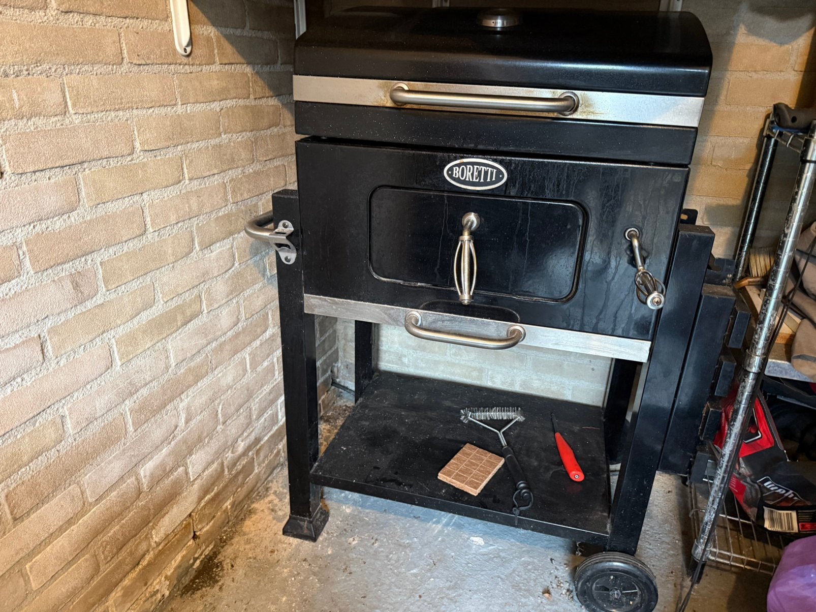 Boretti Carbon BBQ, Ophalen, Zo goed als nieuw