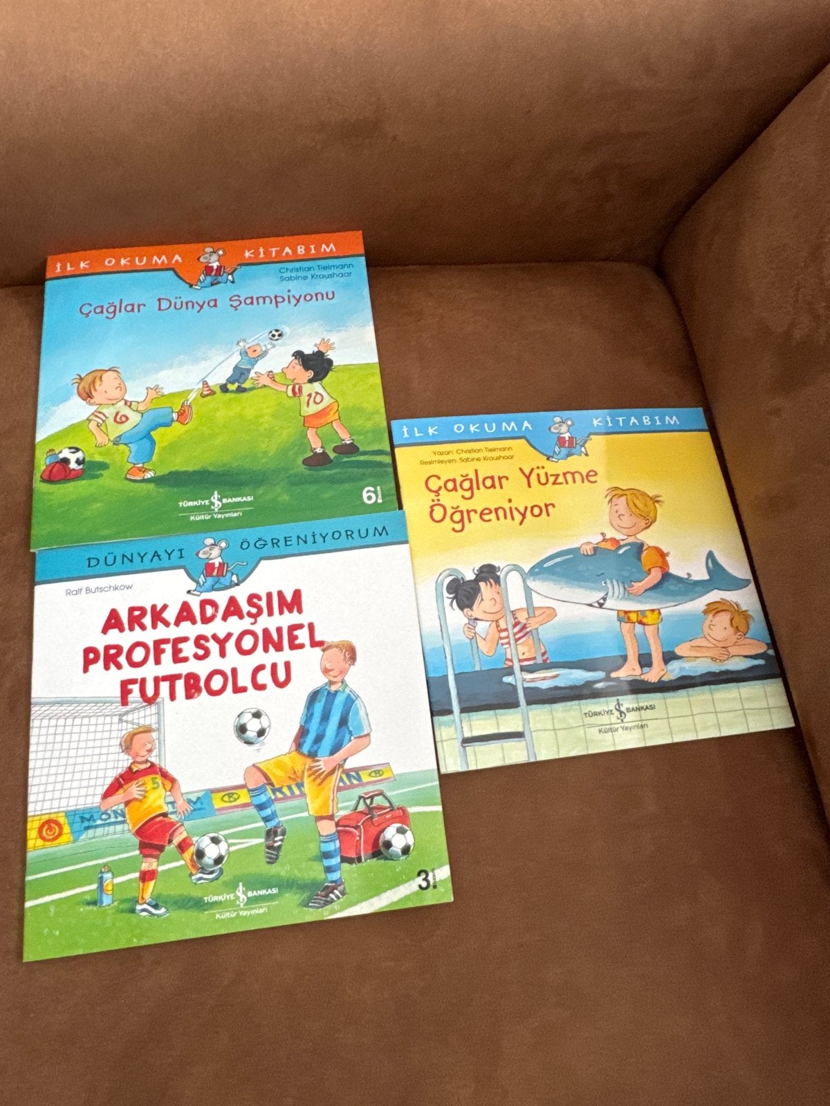 Turkse kinderboeken: Voetbal en Zwemmen, Ophalen, Zo goed als nieuw, Fictie algemeen