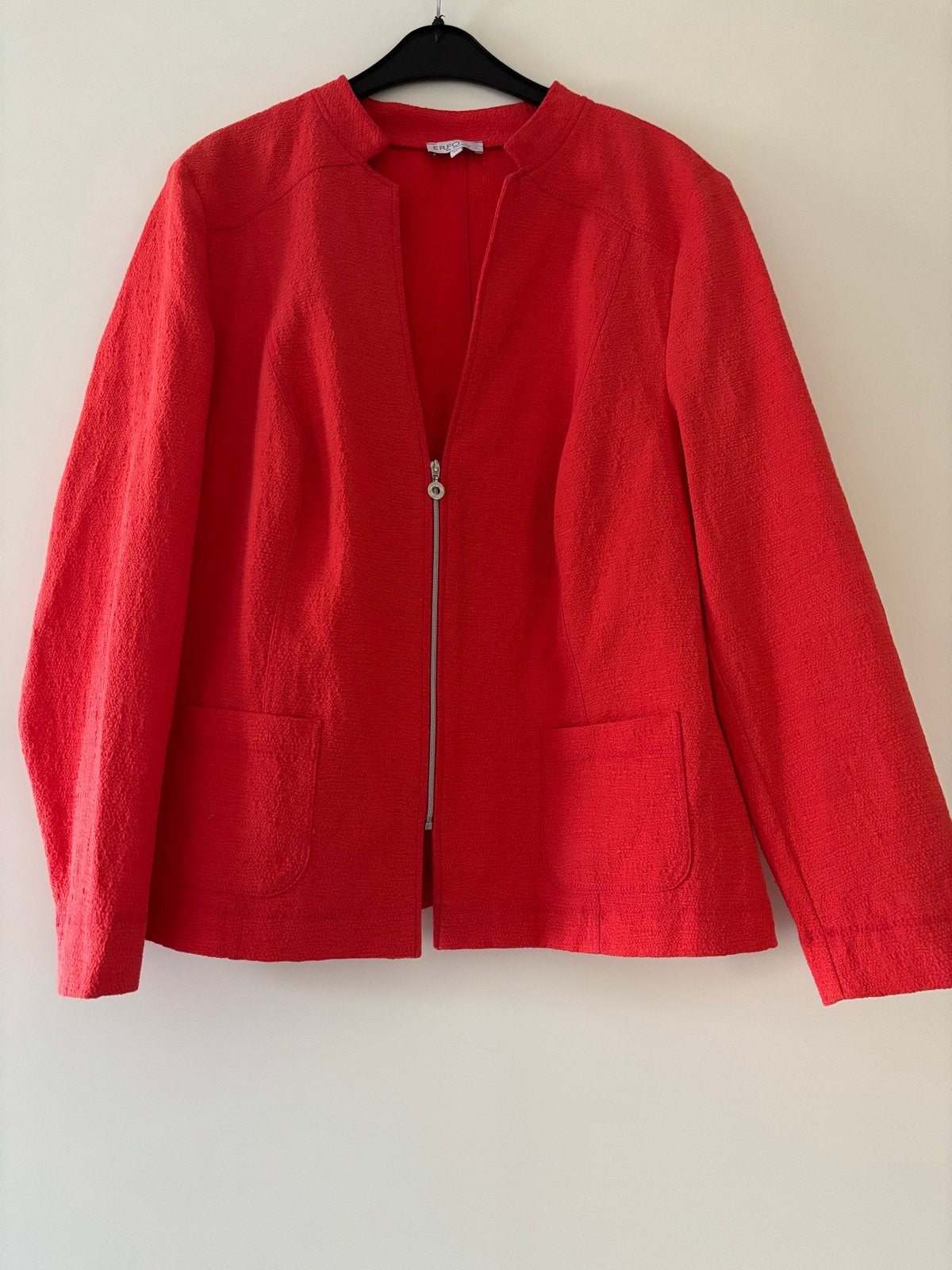 Erfo - mooi rood jasje - maat 46, Verzenden, Maat 46/48 (XL) of groter, Zo goed als nieuw, Jasje