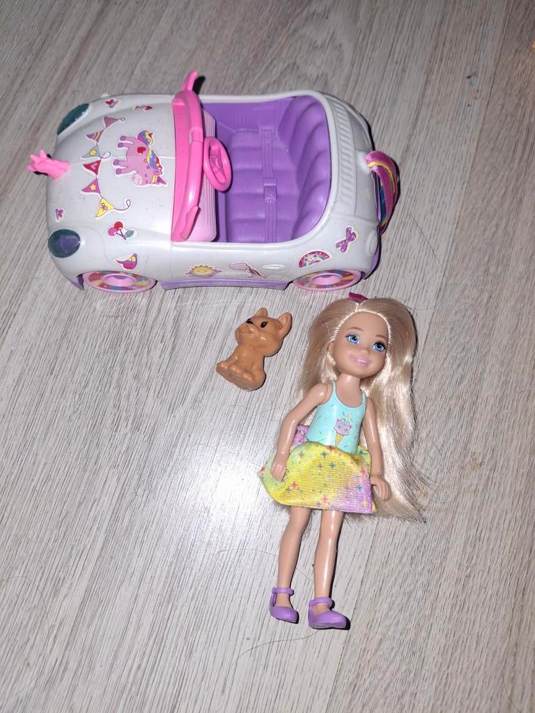 Chelsea pop met auto en hondje, Ophalen of Verzenden, Gebruikt, Meisje
