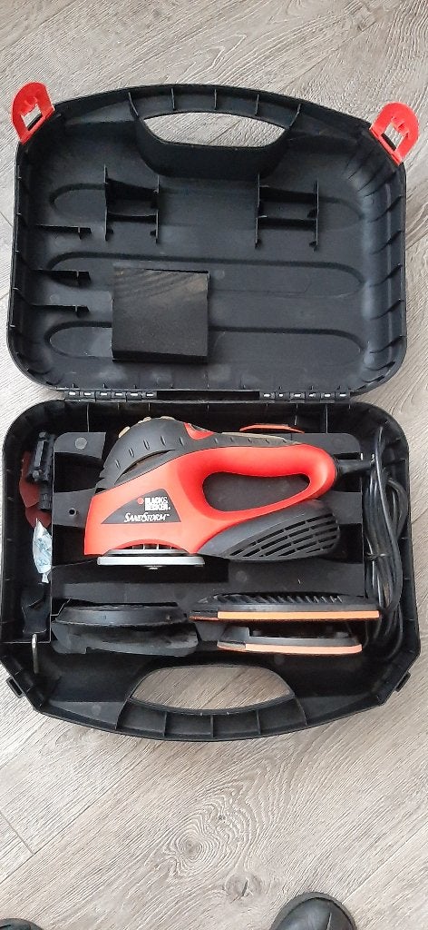 Schuurmachine  Black en Decker, Ophalen of Verzenden, Zo goed als nieuw, Minder dan 600 watt, Vlakschuurmachine