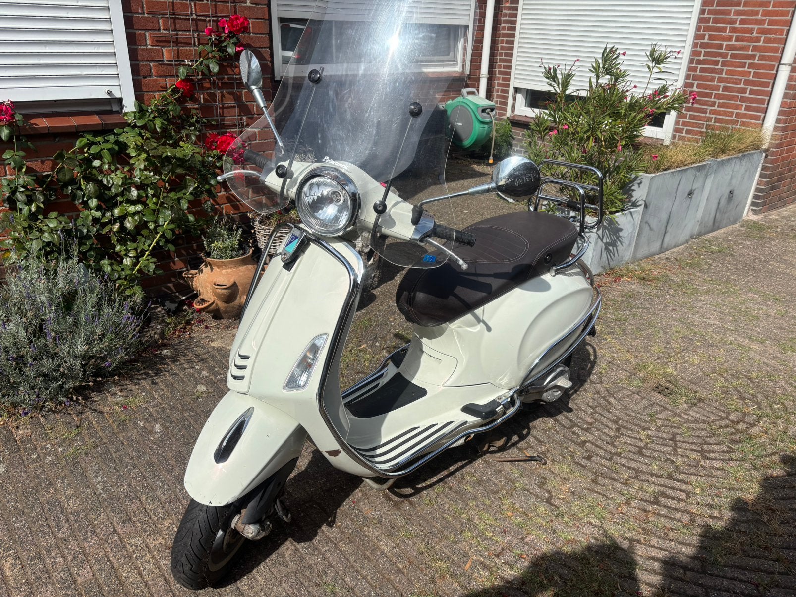 Vespa primavera 2015 parelmoer wit metallic, Ophalen, Gebruikt, Overige modellen, Benzine