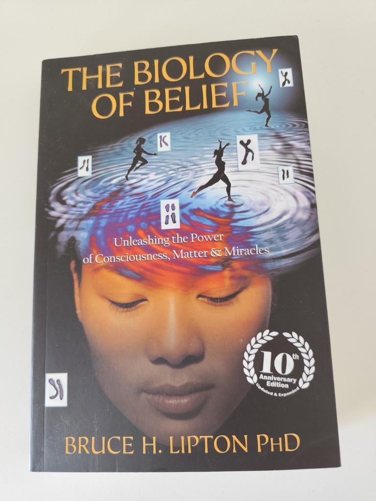 The Biology of Belief - Bruce H. Lipton, Ophalen of Verzenden, Zo goed als nieuw