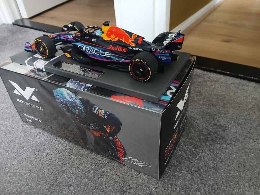 Max Verstappen Minichamps Miami GP 2023 1:18, Hobby en Vrije tijd, Modelauto's | 1:18, Ophalen of Verzenden