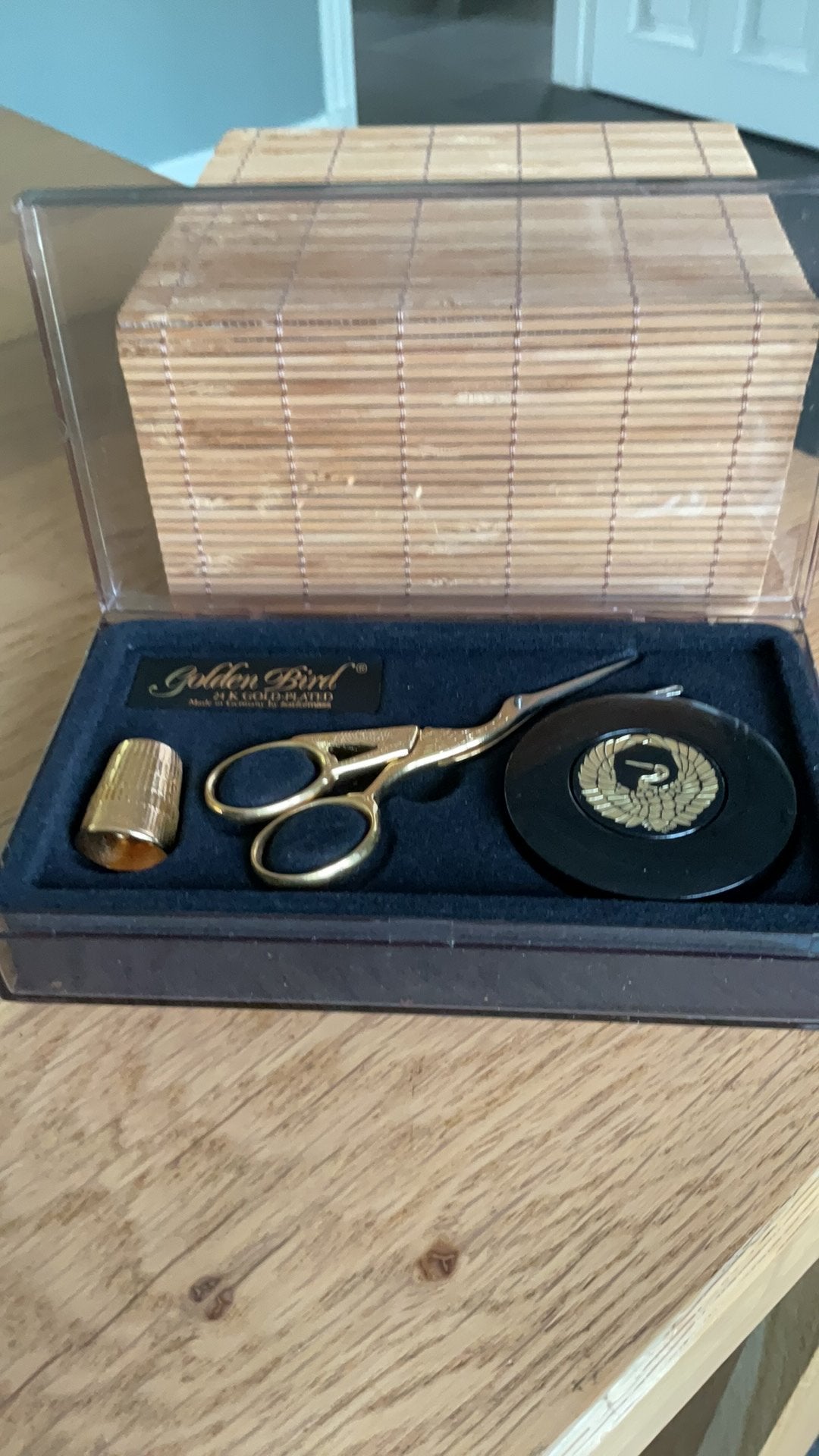 Mooi vintage naaiset vingerhoed schaartje en centimeter, Verzenden, Nieuw