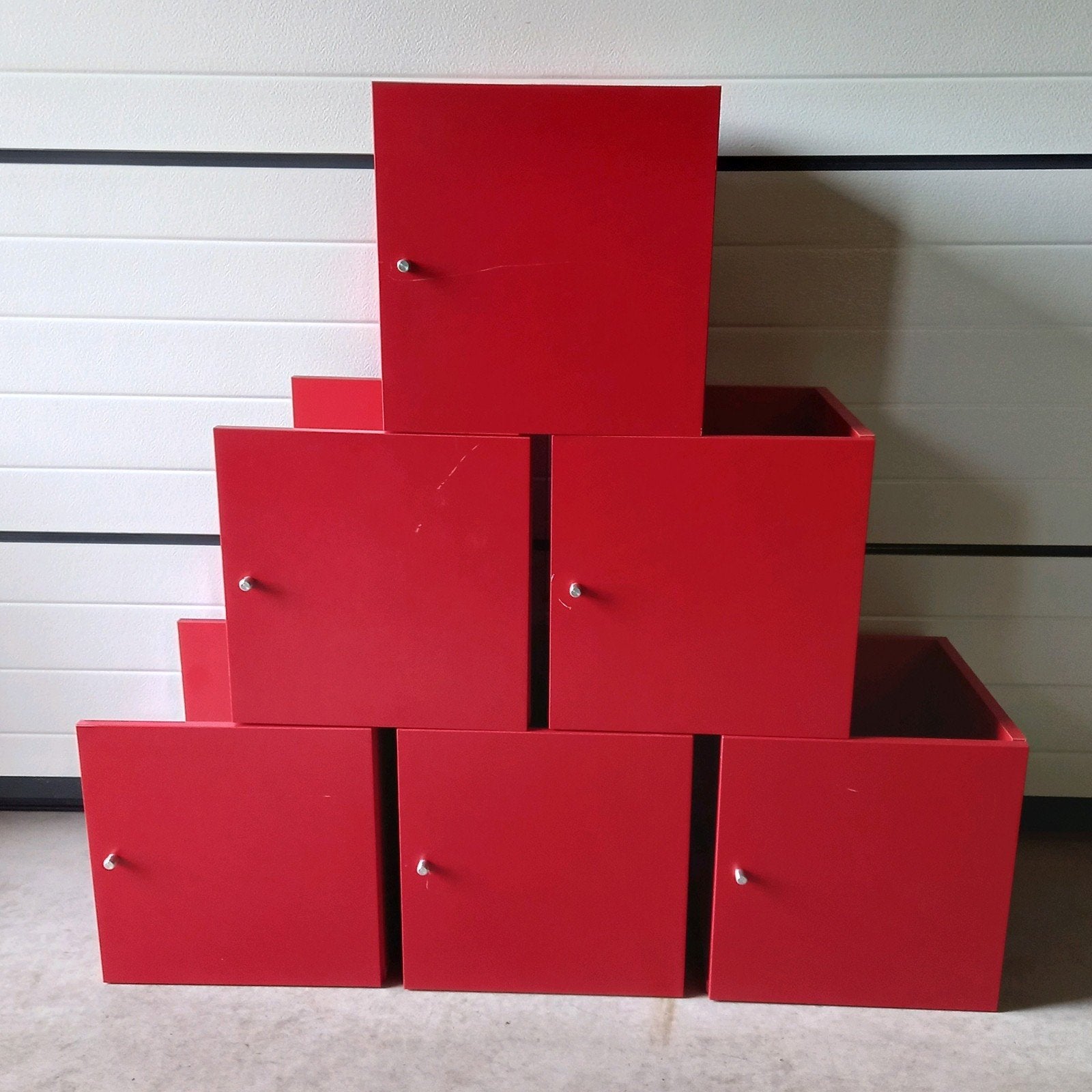 Rode Expedit inzetten (kallax kastjes), Ophalen
