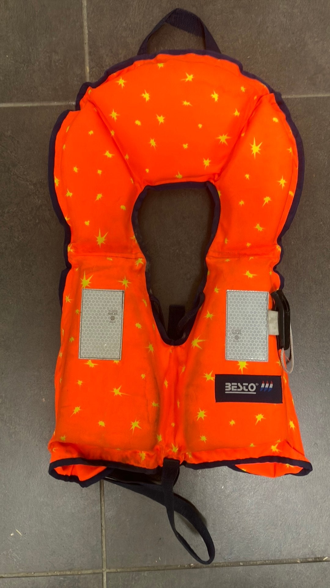 BESTO Baby Reddingsvest 100N (10-kg), Watersport en Boten, Ophalen of Verzenden, Zo goed als nieuw, Overige typen