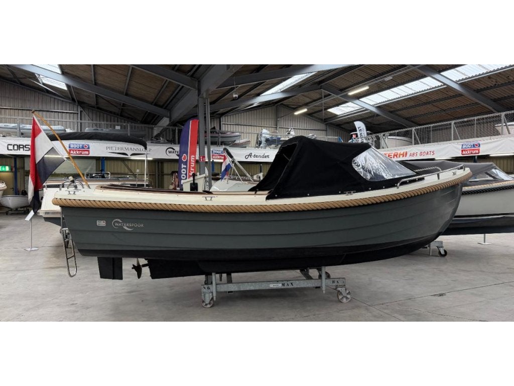 Waterspoor 630 Nanni 21 pk bj. 2008, 3 m, Waterspoor, Diesel, 0 cm
