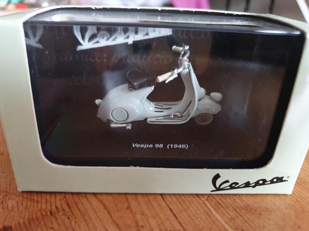 model Vespa 98 uit 1946, Ophalen of Verzenden, Nieuw, Motoren