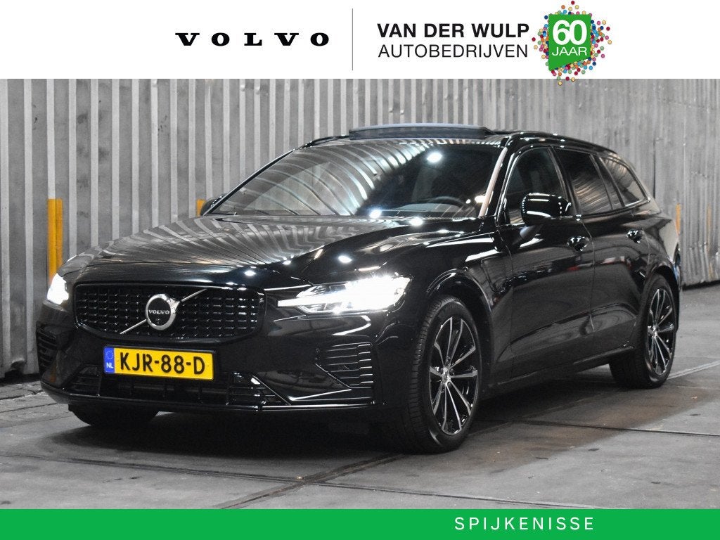 Volvo V60 T8 455PK AWD Plus Dark | Premium | Schuifdak | Tre, Automaat, Gebruikt, 4 cilinders, 24 maanden