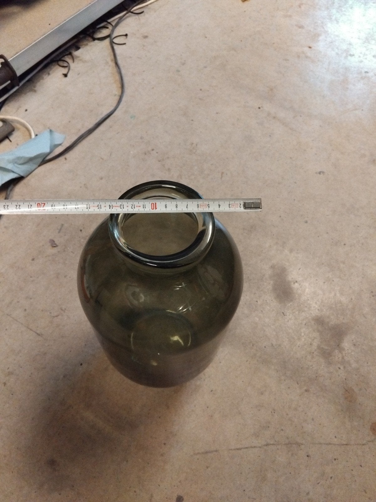 Groene vaas, Huis en Inrichting, Woonaccessoires | Vazen, Ophalen, Minder dan 50 cm, Groen, Glas