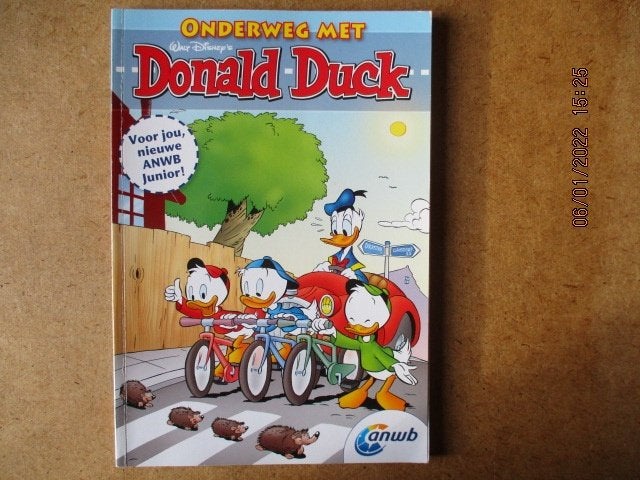 adv5390 onderweg met donald duck, Eén stripboek, Ophalen, Gelezen