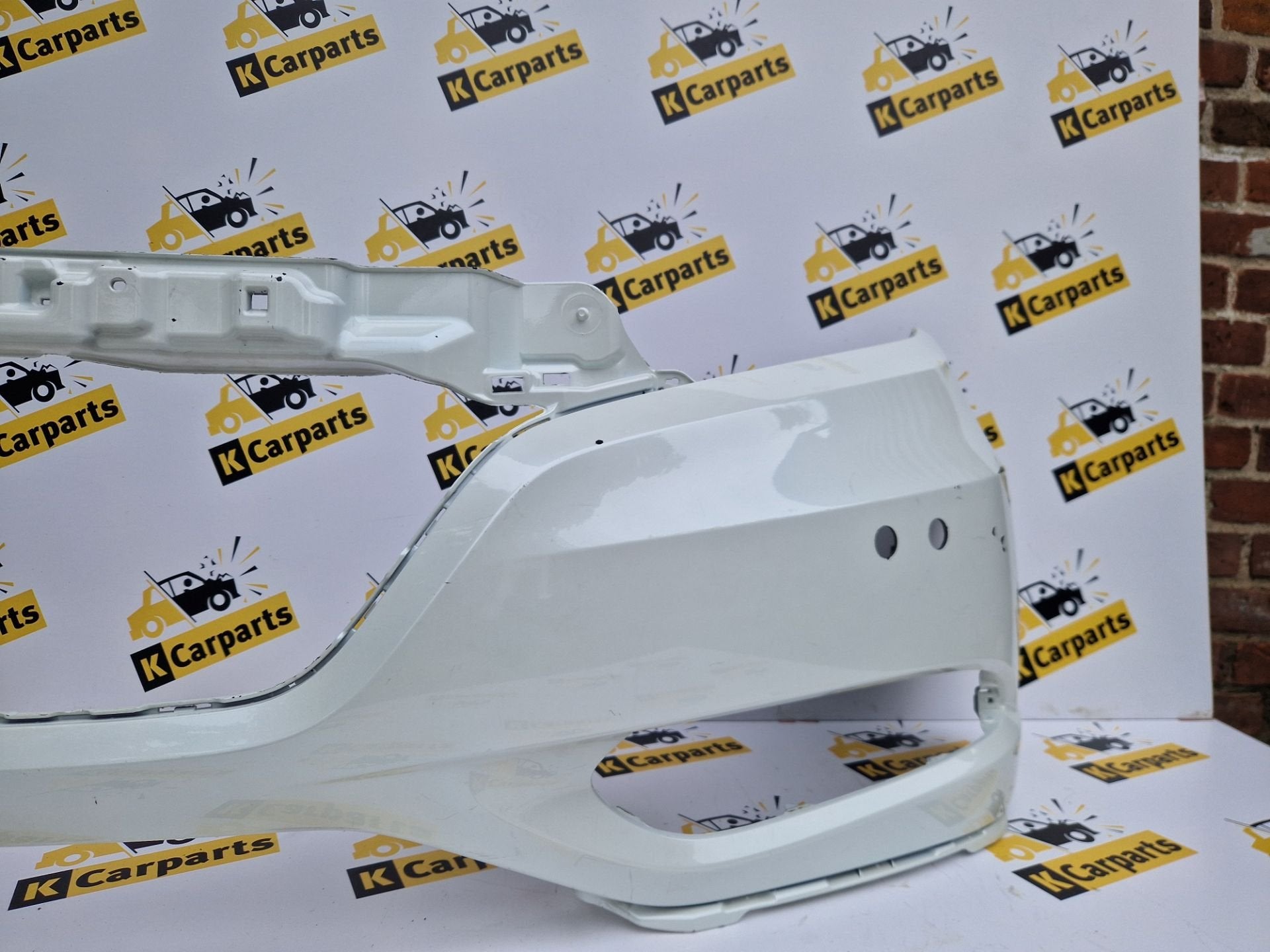 HONDA HRV HR-V-VOORBUMPER 71100-T7A-A000, Gebruikt, Voor, Info@honda.co.jp, Ophalen of Verzenden