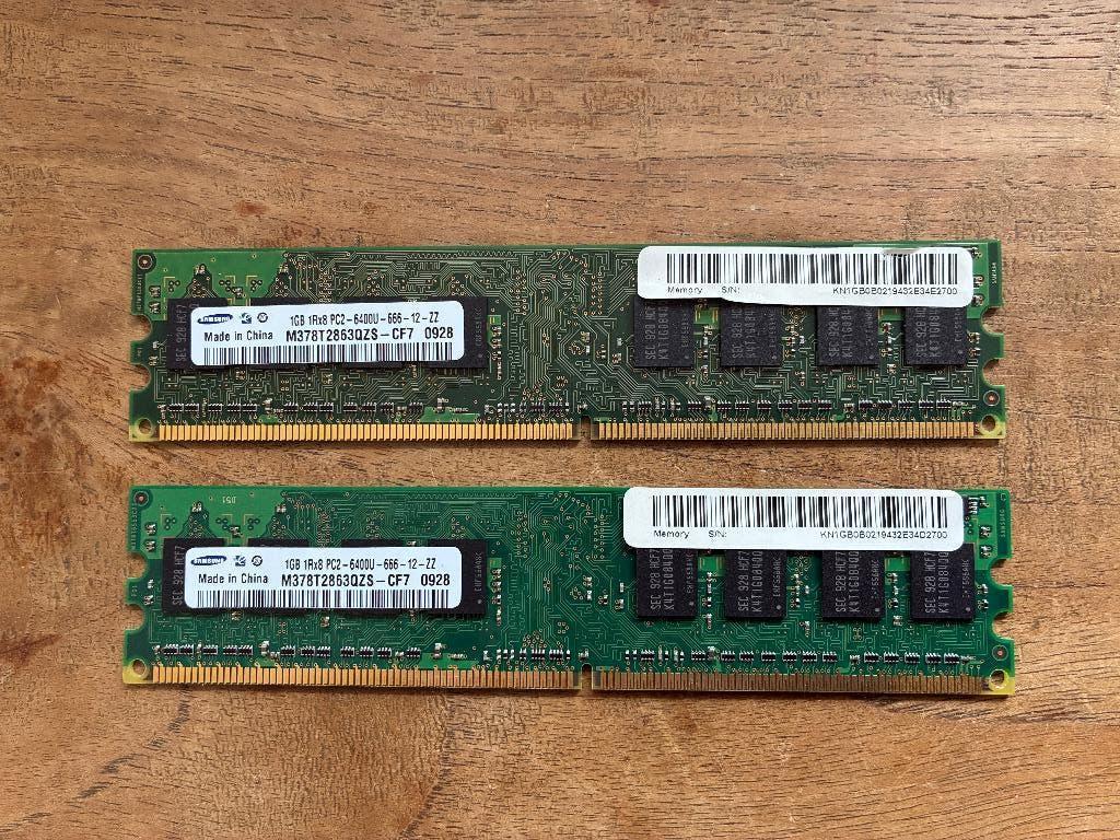Samsung 2x 1GB geheugenkaart 1Rx8 PC2 - 6400U - 666 - 12, Computers en Software, Ophalen of Verzenden, DDR2, Desktop, Gebruikt