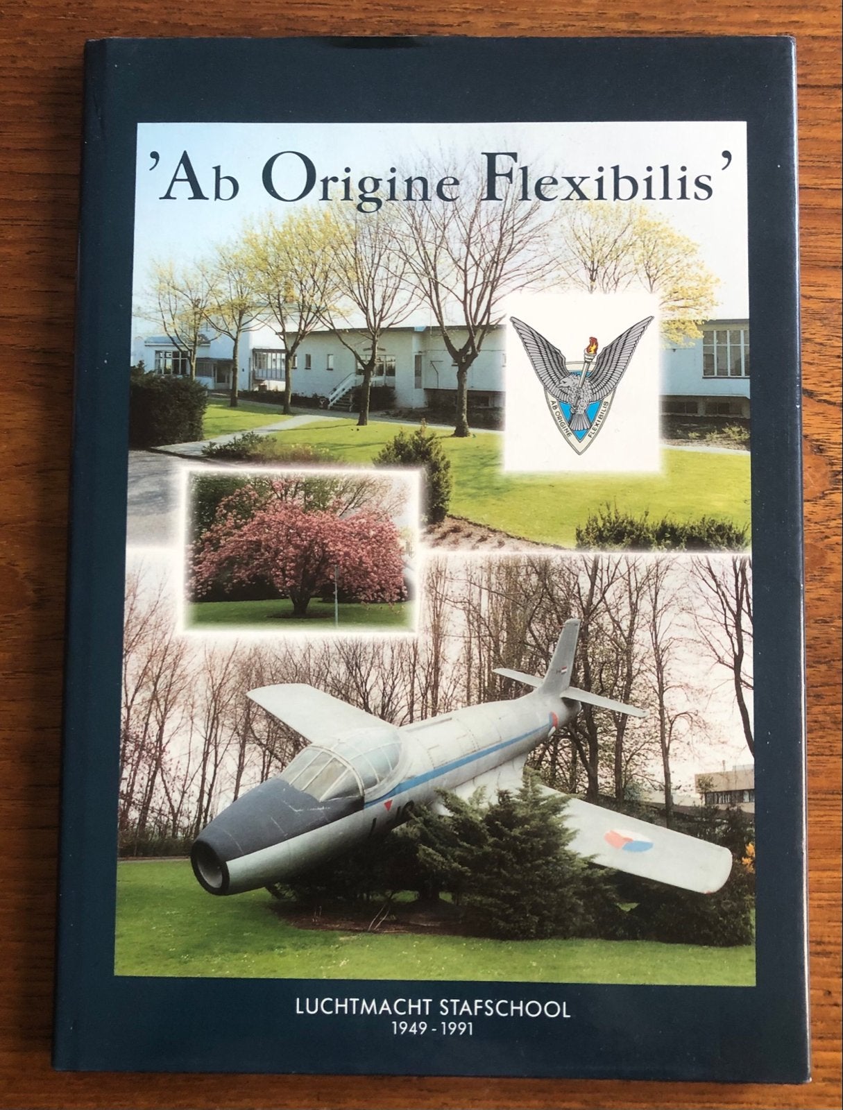 Ab Origine Flexibilis - Luchtmacht Stafschool 1949-1991, Ophalen of Verzenden, Zo goed als nieuw, 1945 tot heden, Luchtmacht