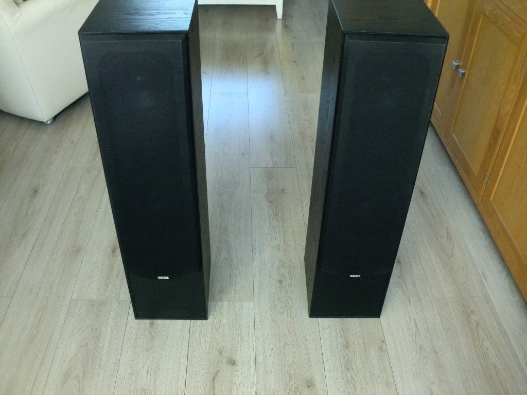 Yamaha NS-G 40 MK II nieuwstaat te beluisteren., Zo goed als nieuw, 120 watt of meer, Front, Rear of Stereo speakers, Ophalen