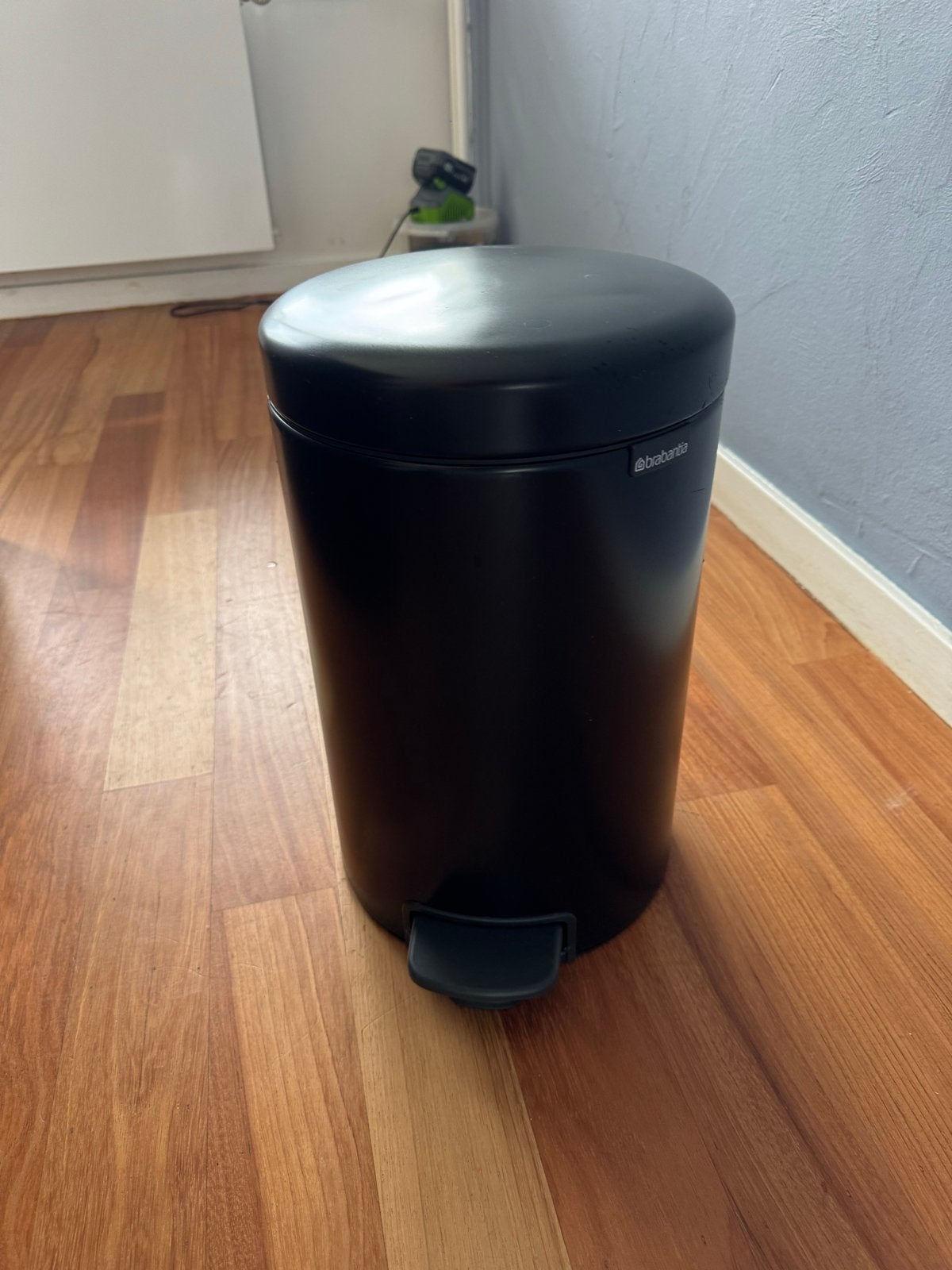 Brabantia Pedaalemmer 12L zwart - goede staat!, Ophalen of Verzenden, Zo goed als nieuw, Metaal
