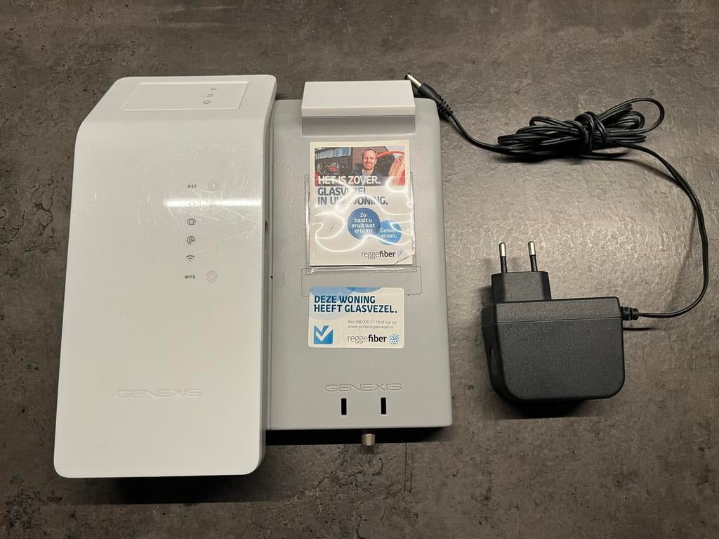 Genexis FiberTwist Glasvezelmodem (ONT) - Zo goed als nieuw, Ophalen of Verzenden, Zo goed als nieuw, Router met modem