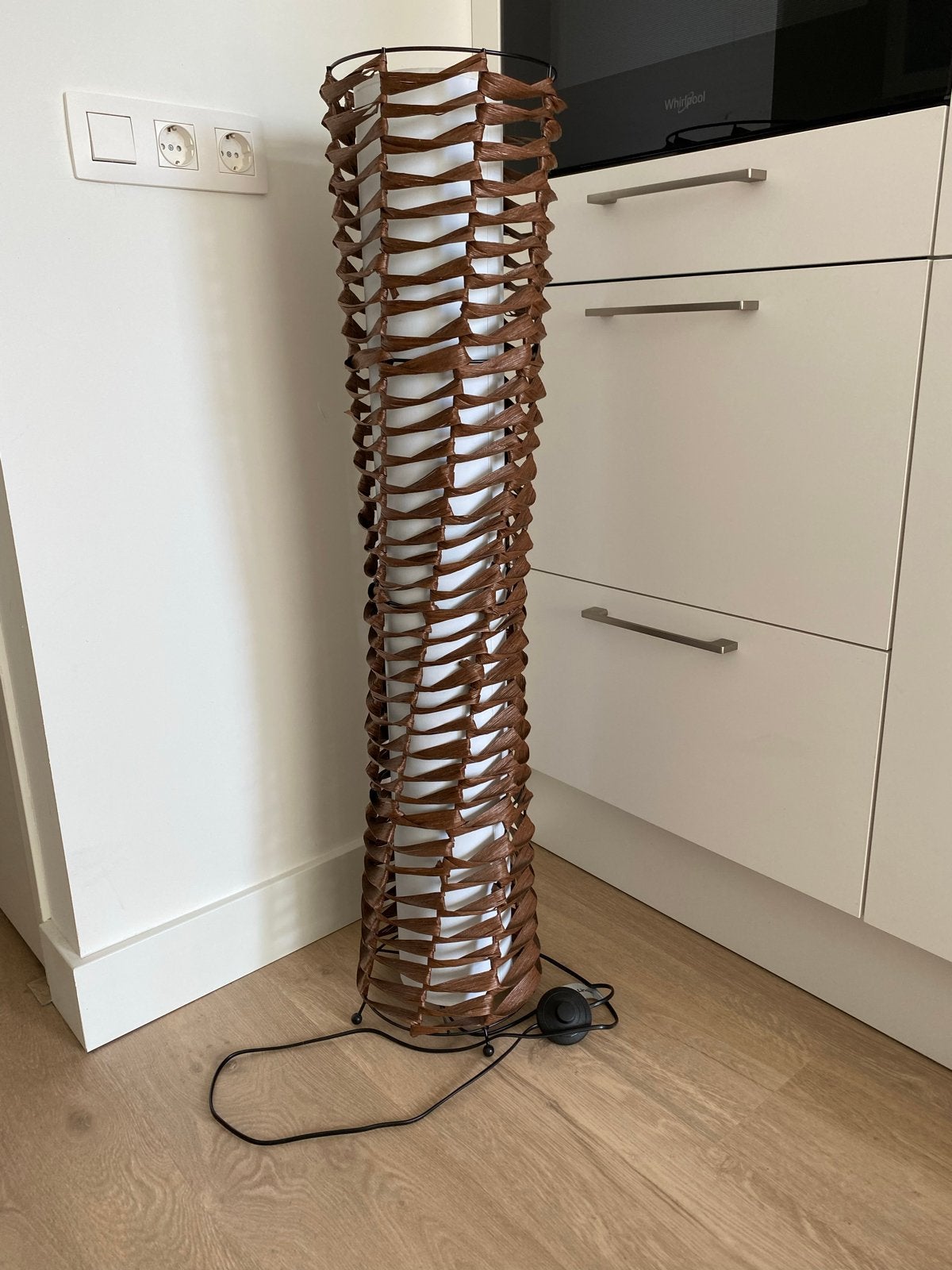 Lindby Vloerlamp met natuurlijke look, Ophalen, E27 (groot), Zo goed als nieuw, Metaal