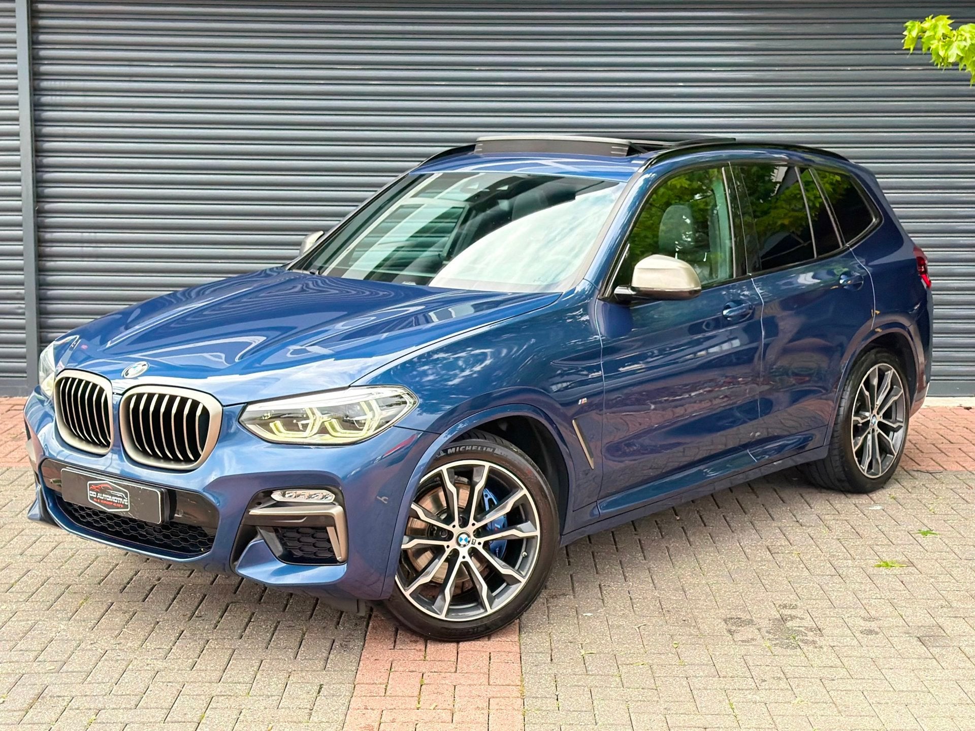 BMW X3 M40i xDrive High Executive Panoramadak | Memory | Key, Automaat, Dealer onderhouden, Gebruikt, 2000 kg