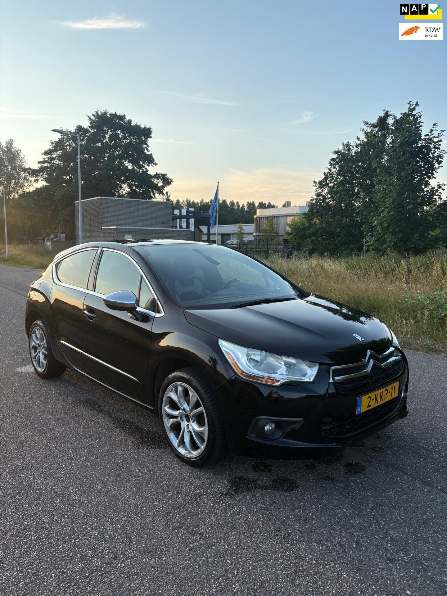 Citroen DS4 1.6 VTi So Chic, Euro 5, Gebruikt, 4 cilinders, Leder en Stof