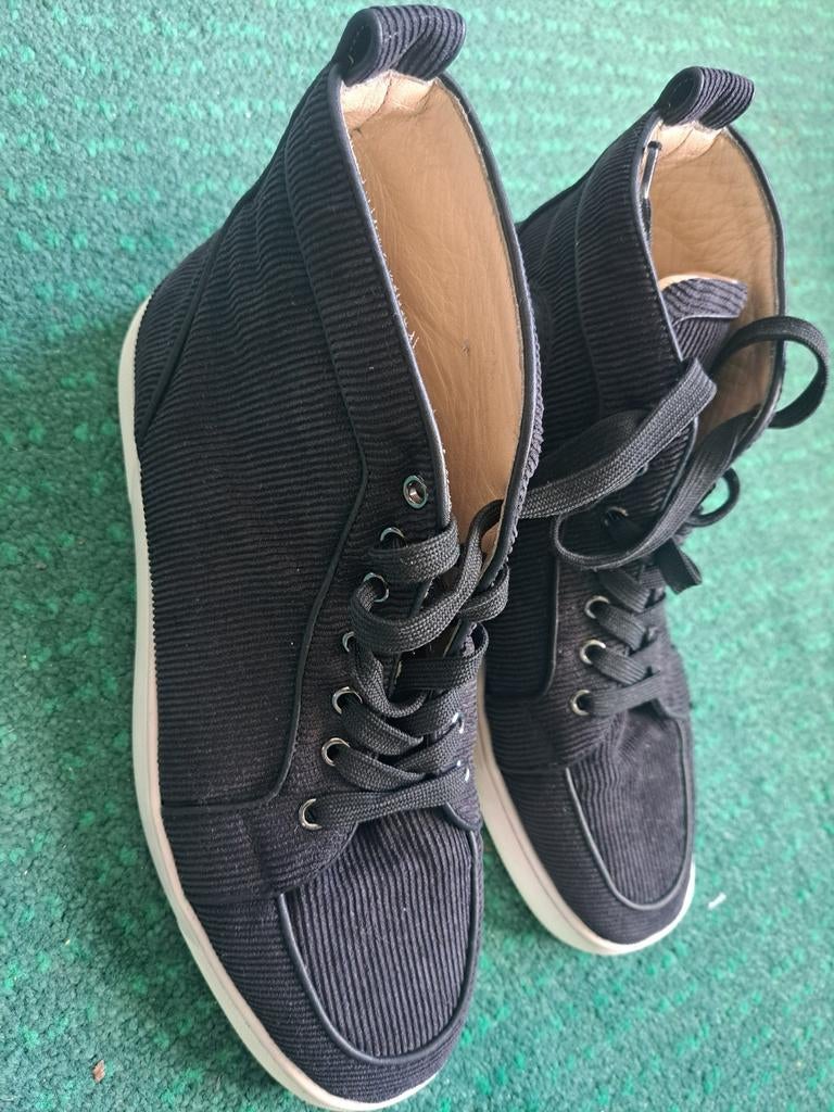 Goed als nieuwe schonen merk CHRISTIAN LOUBOUTIN  39, Kleding | Heren, Schoenen, Ophalen of Verzenden, Zo goed als nieuw, Zwart