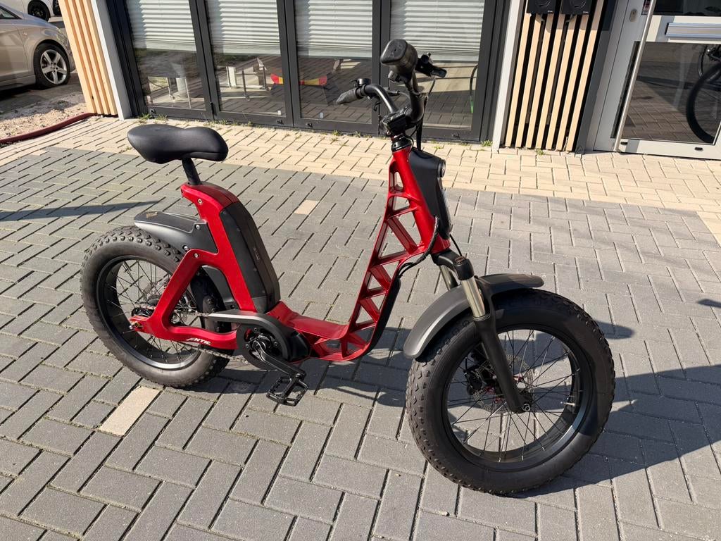 Fantic Issimo Urban Rood 25km/h, 51 tot 55 cm, Ophalen, Zo goed als nieuw, Overige merken