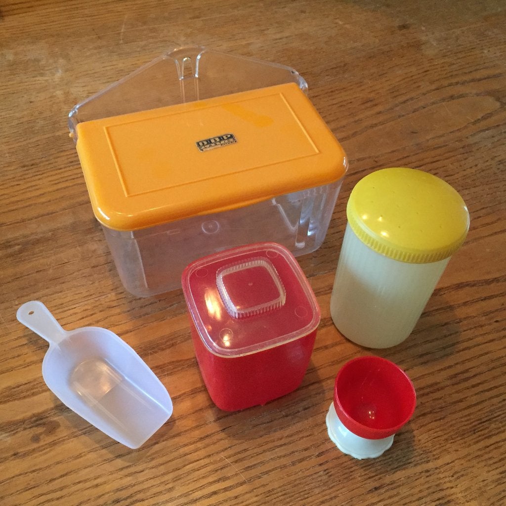 vintage keuken plastic - voorraadpotje, eierdop, strooier, Huis en Inrichting, Keuken | Keukenbenodigdheden, Ophalen of Verzenden