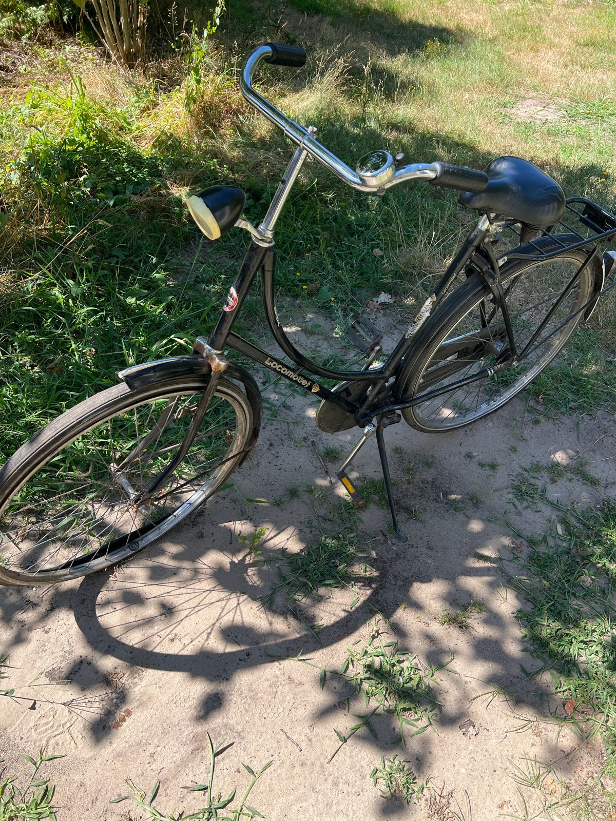 Vintage Locomotief oma fiets - Klassiek Zwart opknapper, Fietsen en Brommers, 53 tot 56 cm, Ophalen, Gebruikt, Terugtraprem