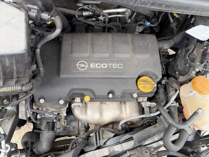 Motor van een Opel Corsa, Gebruikt, -, -, Opel