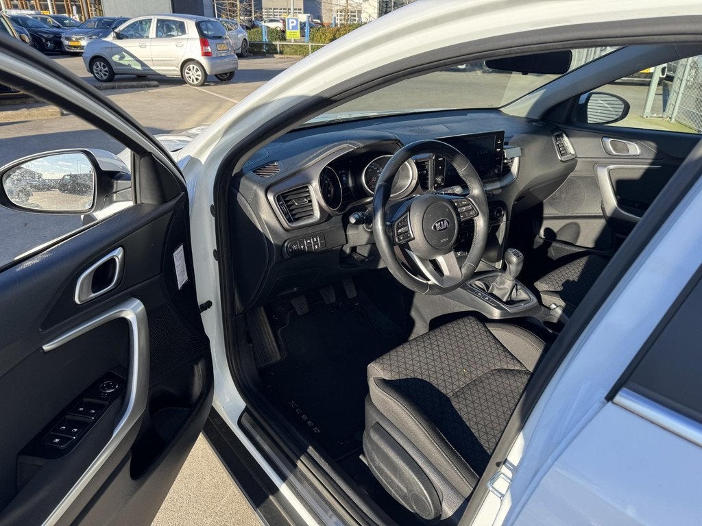 Kia XCeed 1.0 T-GDi ComfortLine Airco | Navi via AppleCarpla, Auto's, Kia, XCeed, Stof, Gebruikt, Euro 6