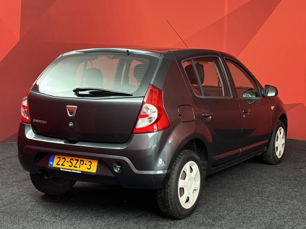 Dacia Sandero 1.2 Lauréate, Auto's, Voorwielaandrijving, Euro 5, Gebruikt, Origineel Nederlands